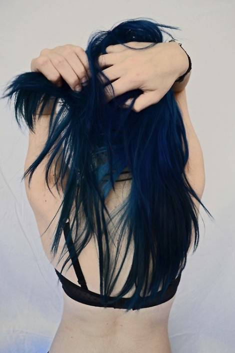 capelli nero blu