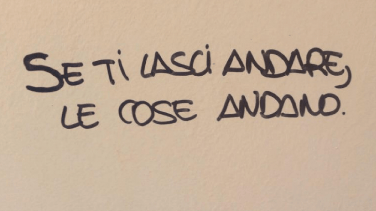 Scritte Sui Muri Le Piu Divertenti Di Sempre In Una Gallery