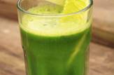 54ab065e724ae_-_elle-03-anti-aging-foods-green-juice-xln-xln