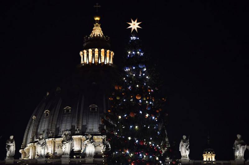 Albero di Natale a San Pietro (GABRIEL BOUYS/AFP/Getty Images)