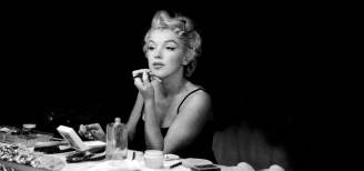 Marilyn-Monroe-_486558-35