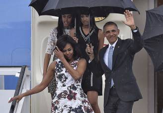 Obama con la famiglia Ciba (YURI CORTEZ/AFP/Getty Images)