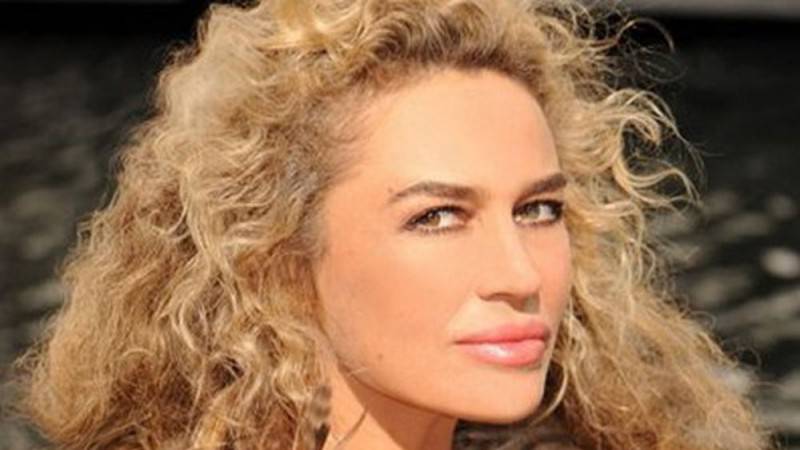 Lory Del Santo Eliminata Isola Dei Famosi
