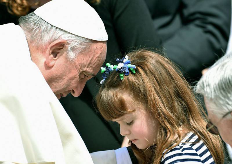 Papa Francesco e Lizzy Myer (TIZIANA FABI/AFP/Getty Images)