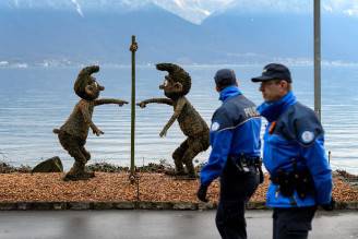 Polizia a Ginevra (FABRICE COFFRINI/AFP/Getty Images)