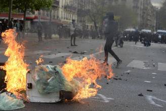 Proteste e scontri a Parigi contro la riforma del lavoro (ALAIN JOCARD/AFP/Getty Images)