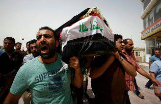 Funerali delle vittime dell'attentato di Baghdad del 3 luglio (HAIDAR HAMDANI/AFP/Getty Images)