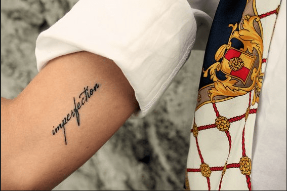 Tatuaggi Con Scritte Esempi E Idee Tra Nomi E Frasi