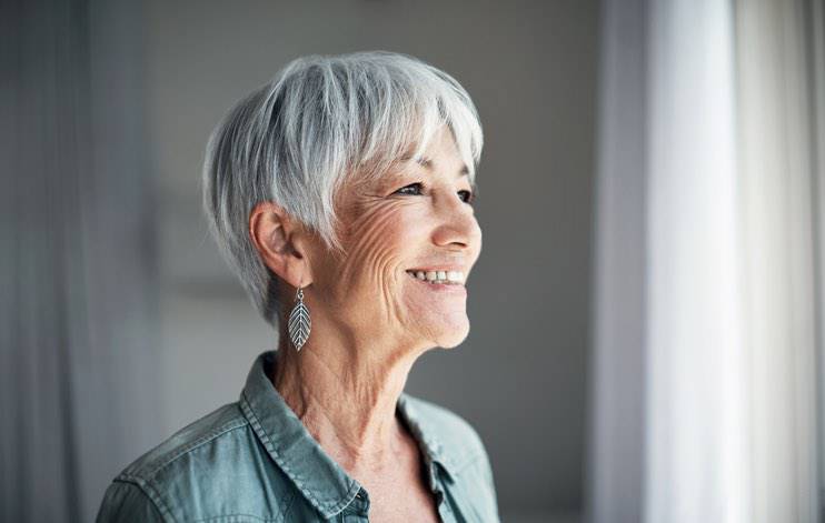 Capelli Grigi Tinti Naturali Corti O Lunghi Le Dritte