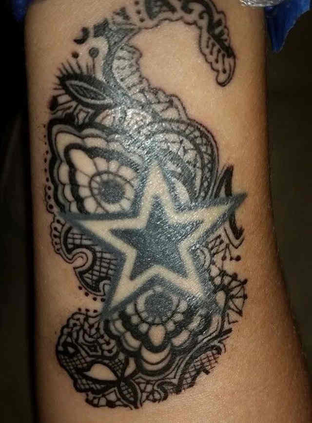 stars tattoo