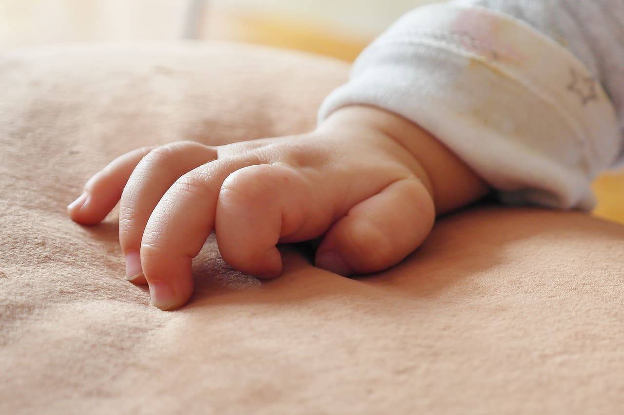 I segnali che un neonato lancia con i movimenti