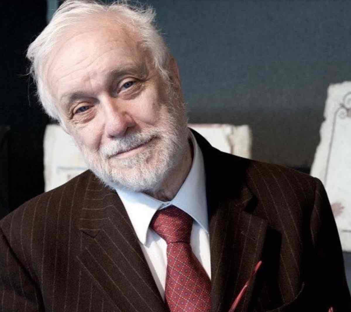 Luciano De Crescenzo