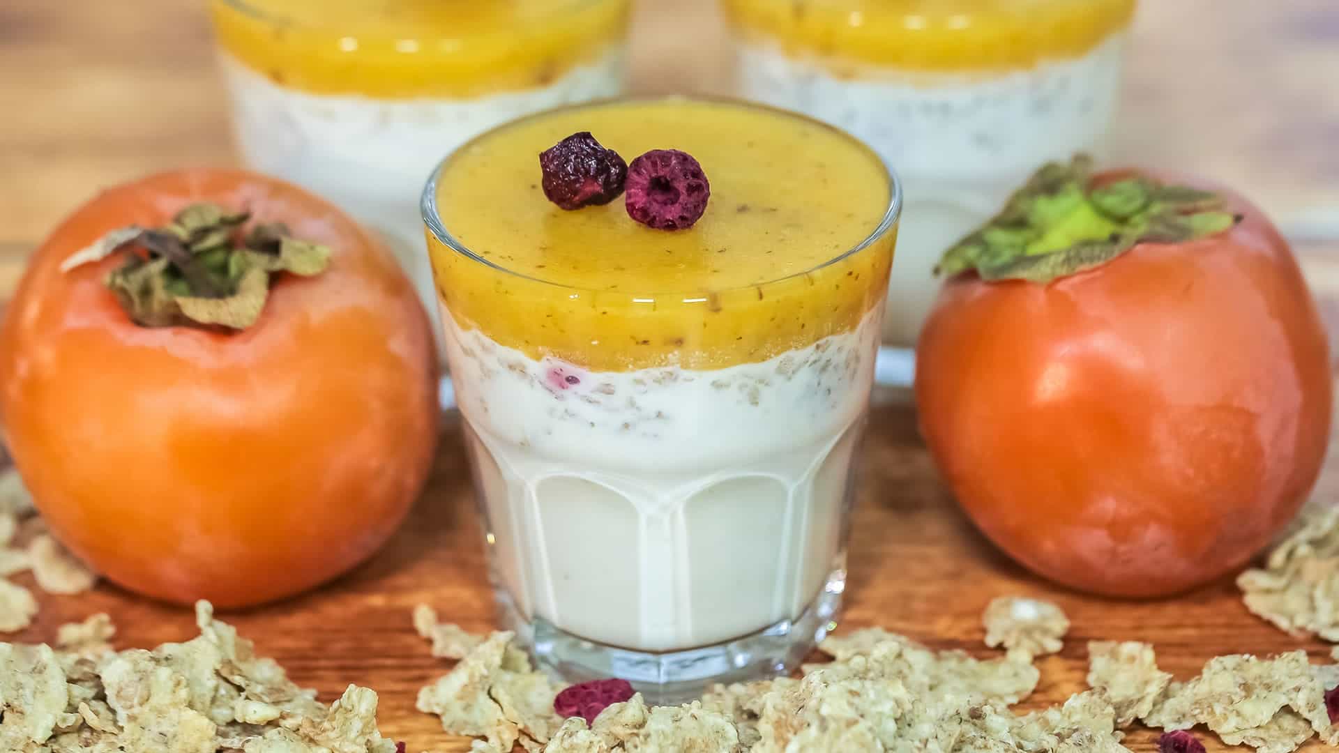 Budino alla ricotta e miele con salsa di cachi