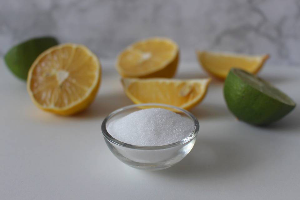 Limone e bicarbonato, gli effetti benefici della loro combinazione