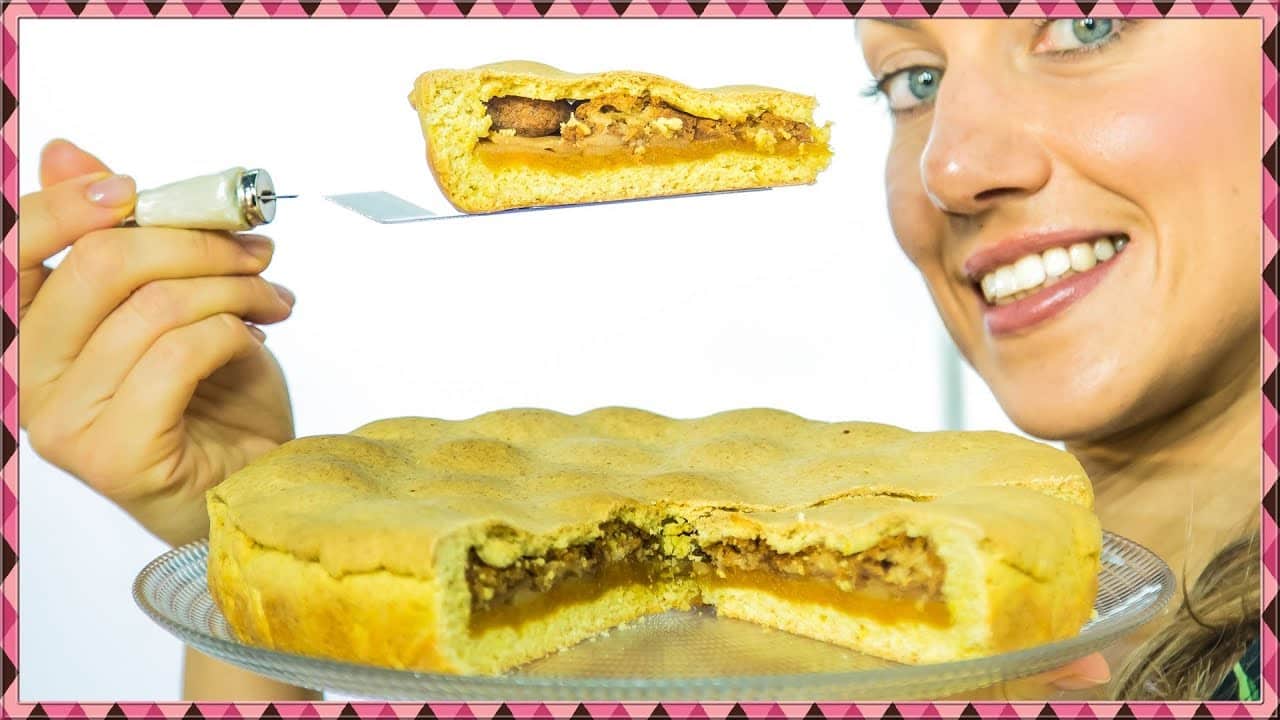 cucina sana: crostata allo yogurt mele e amaretti