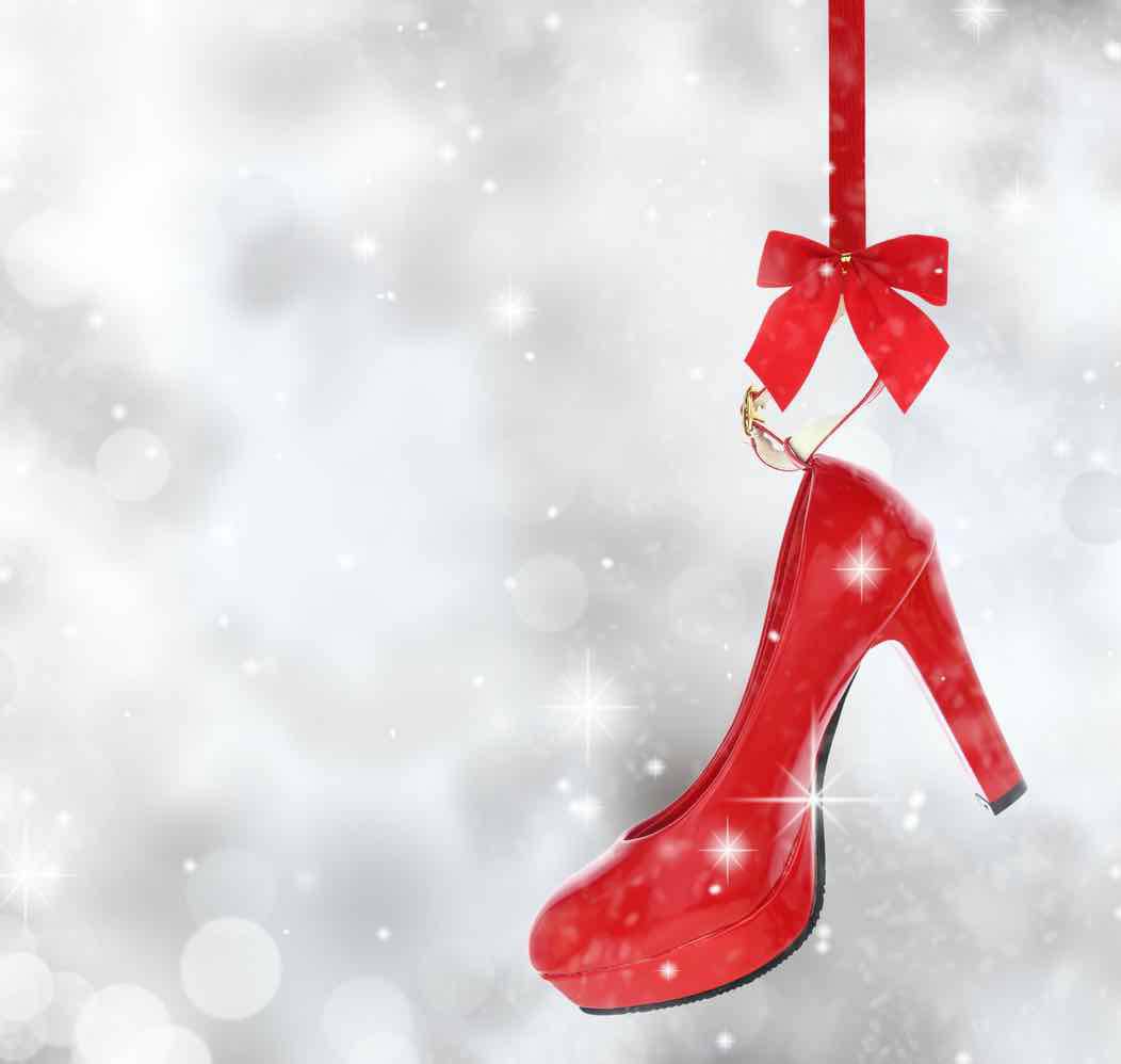 Scarpe rosse a Natale: modelli e abbinamenti consigliati