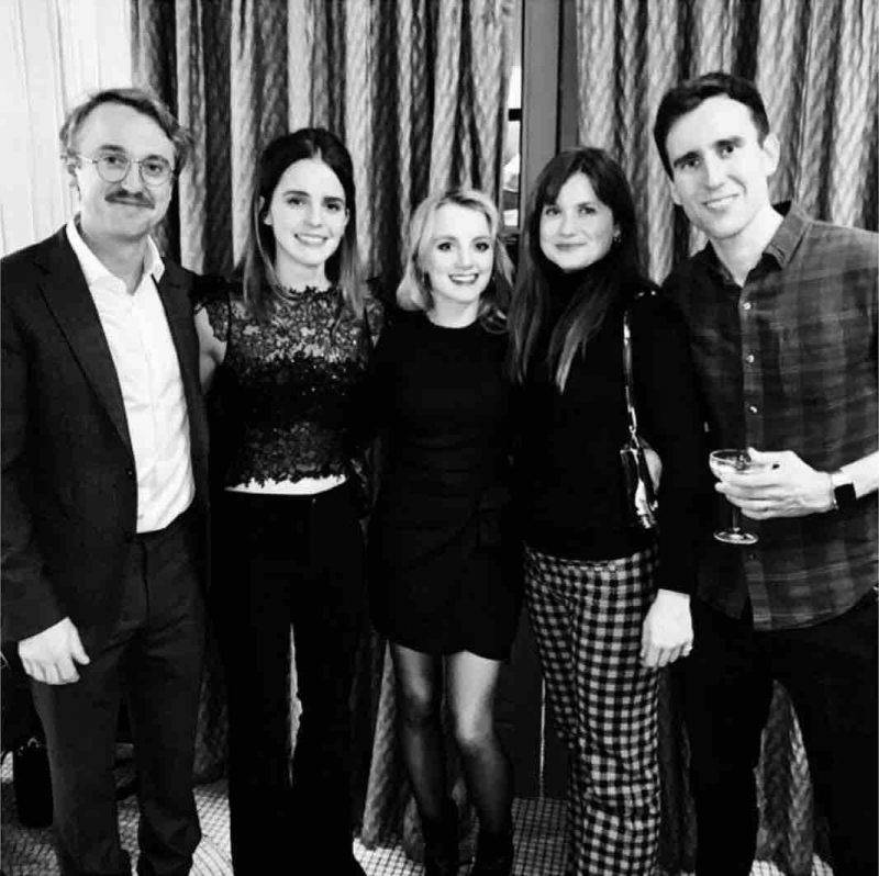 Emma Watson con parte del cast di Harry Potter