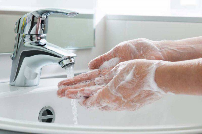 Lavare spesso le mani