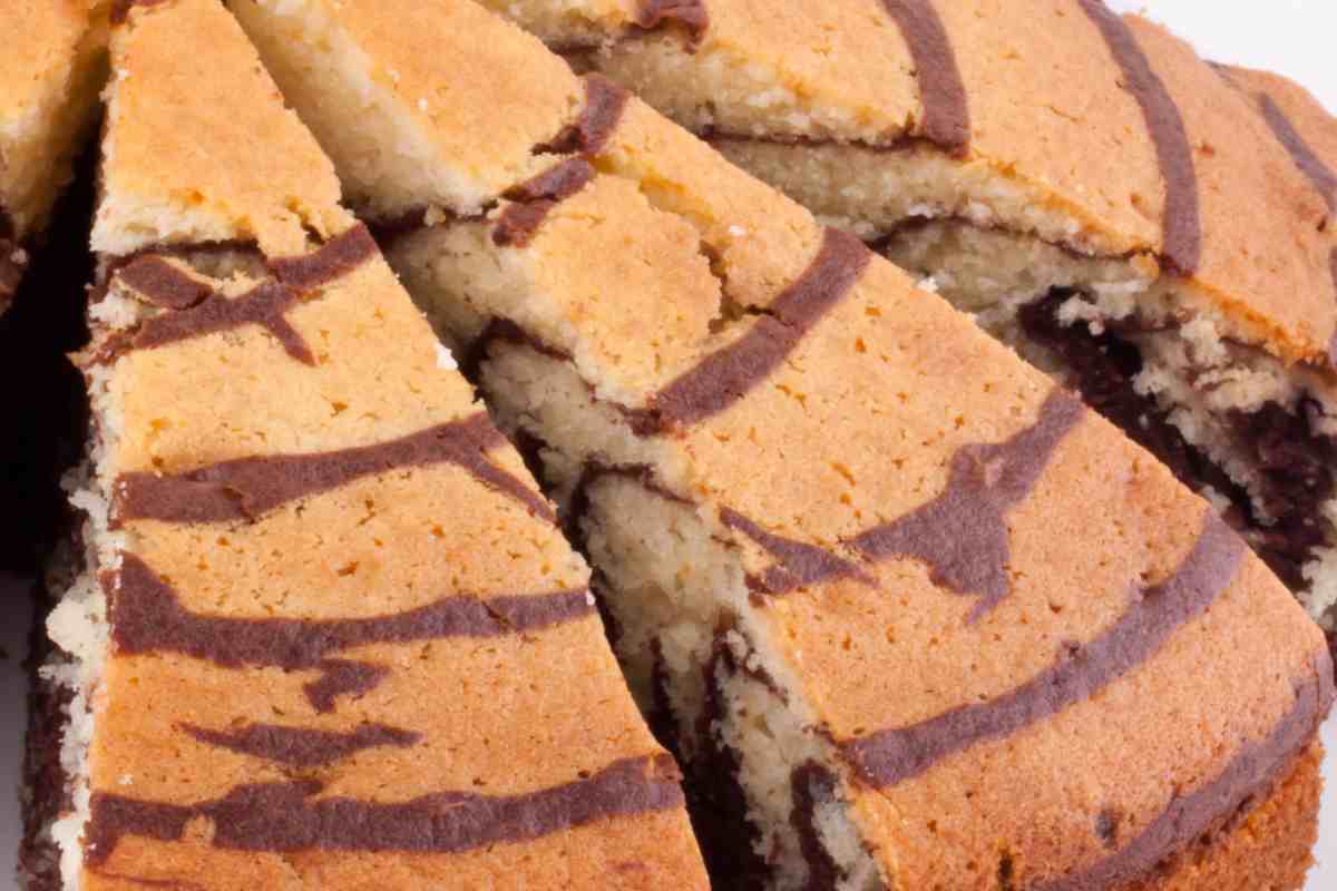 Torta alla Nutella in padella tagliata a fette