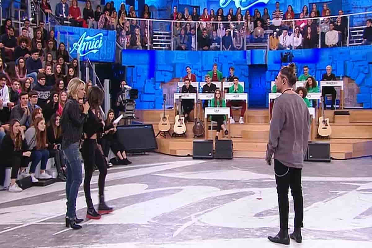 enrico nigiotti elena d'amario amici 19