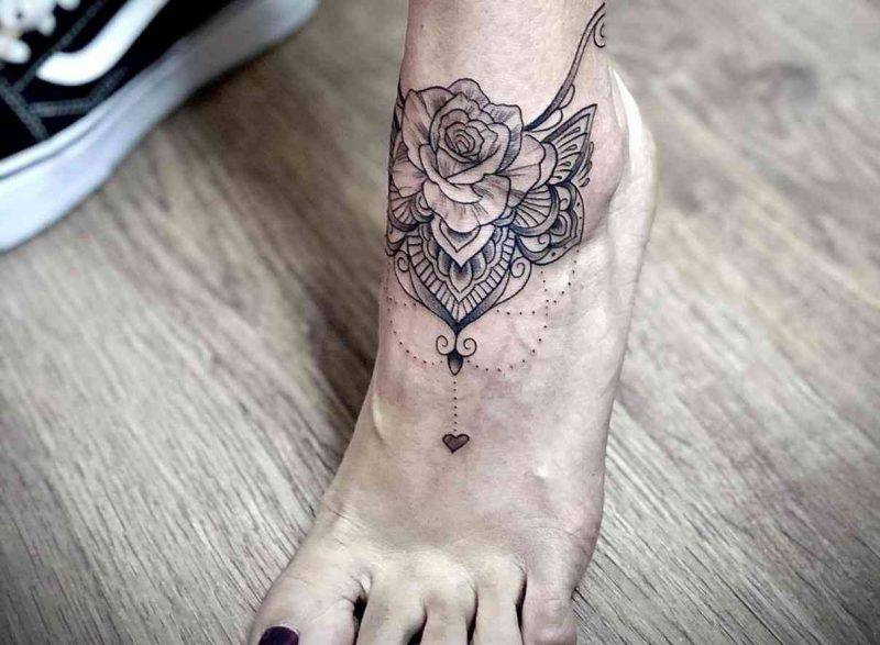 feet tattoo