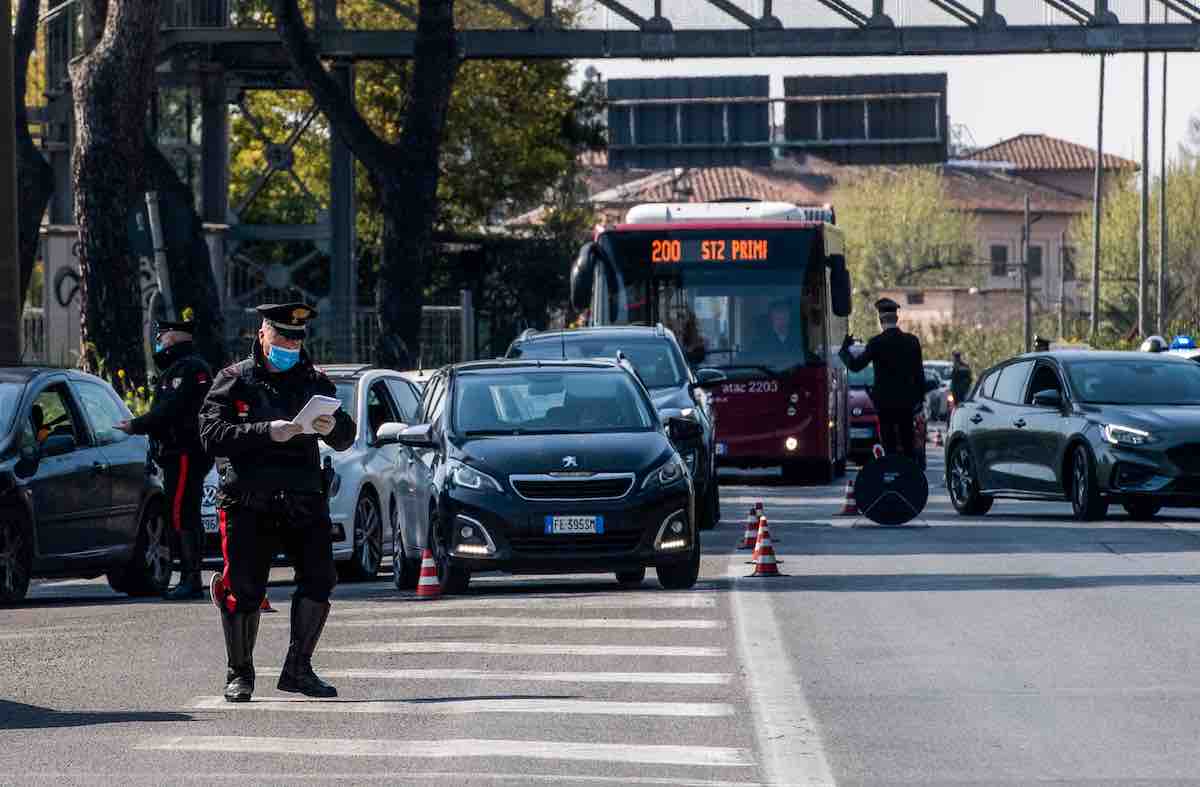 Coronavirus, la riapertura sarà graduale regione per regione