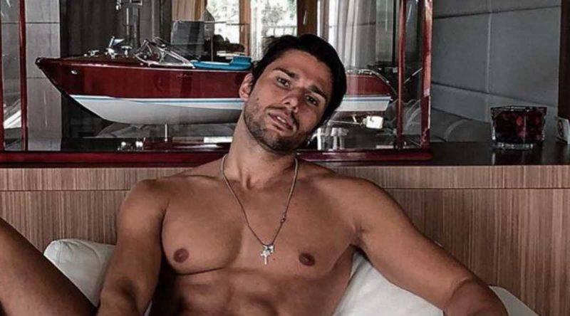 Uomini e Donne | Luca Onestini spiazza: foto senza veli