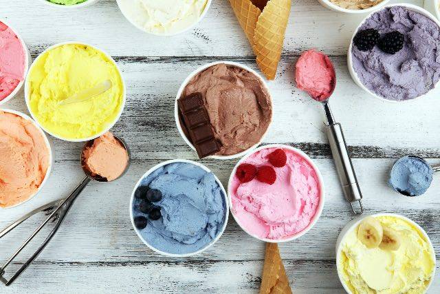 Voglia di gelato? Ti basta un frullatore! | 10 gusti da fare a casa