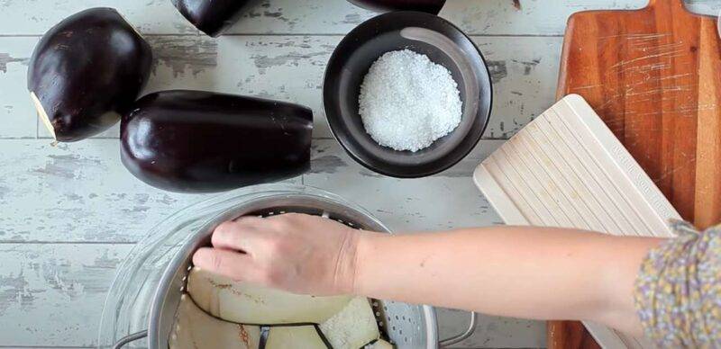 Spurgare melanzane | 4 metodi per eliminare amaro