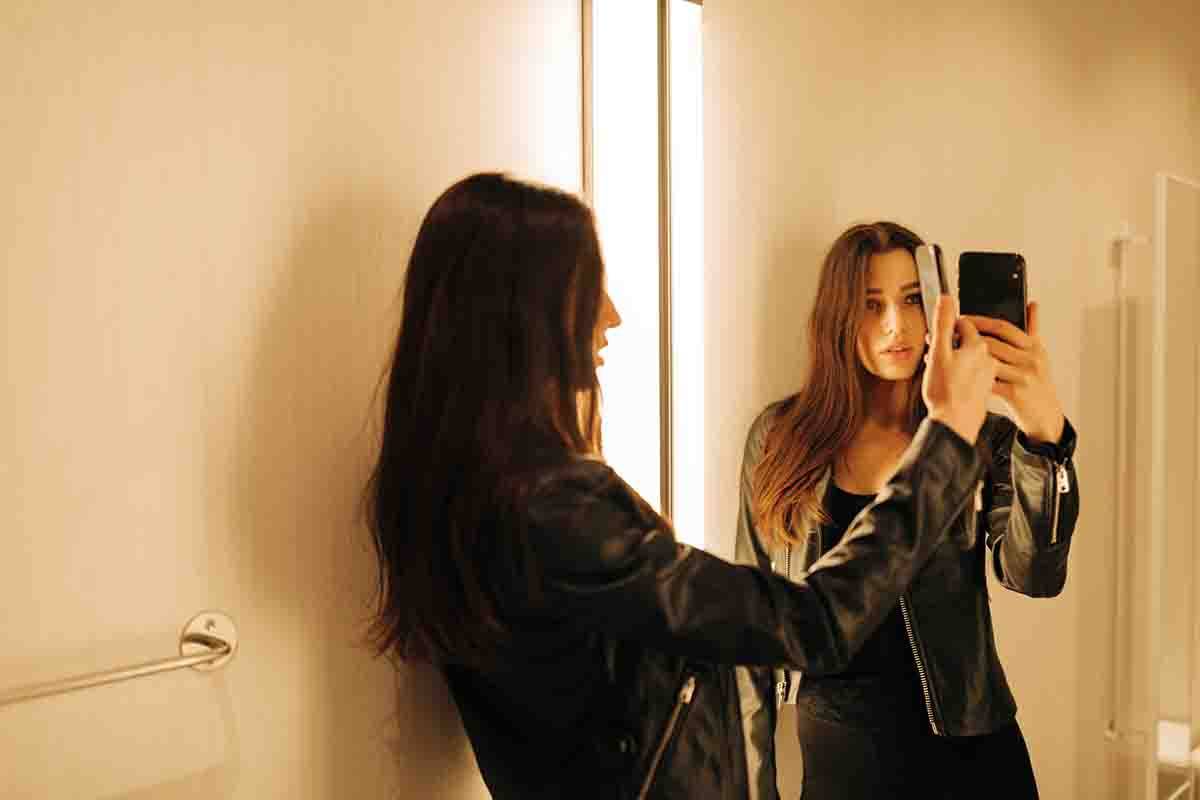 Shopping 12 Cose Che Non Dovresti Mai Fare In Un Camerino shopping-12-cose-che-non-dovresti-mai-fare-in-un-camerino