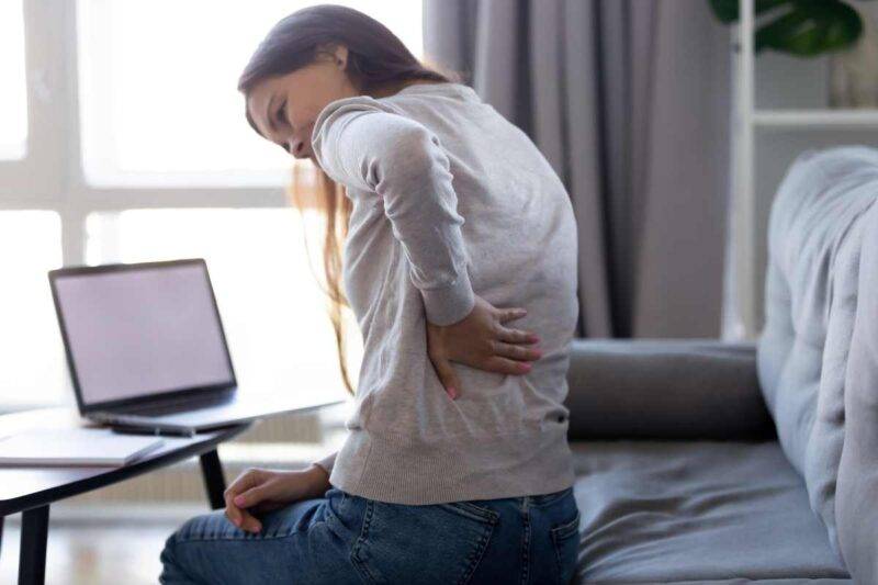 Abitudini che causano il mal di schiena