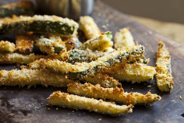 Bastoncini di zucchine croccanti