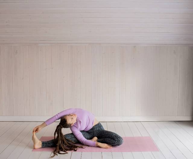 Yoga: risveglio mattutino con questi semplici esercizi