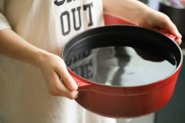 Come riutilizzare l'acqua di cottura della pasta: trucchi geniali