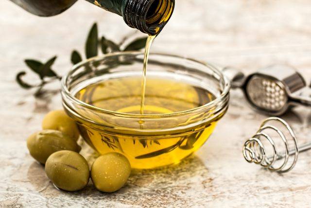 Come scegliere l'olio extra vergine di oliva: trucchi utili