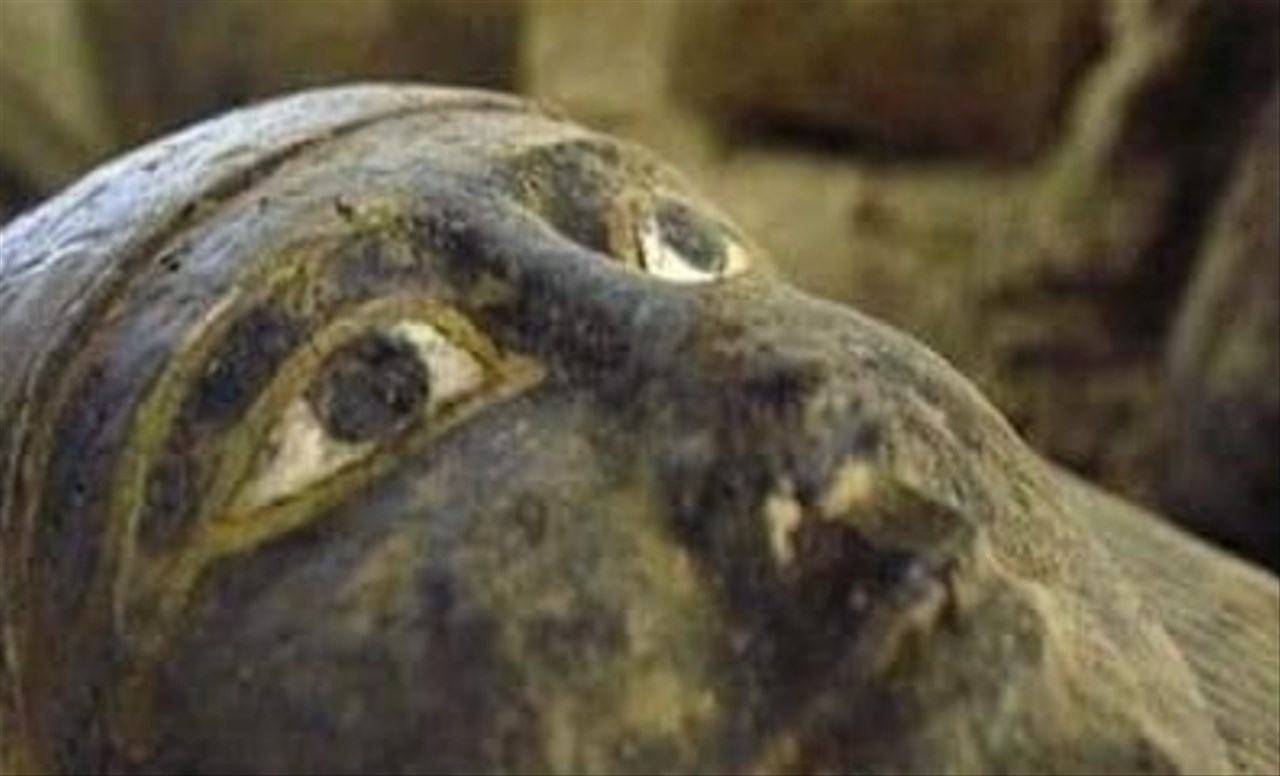 mummie sarcofagi saqquara