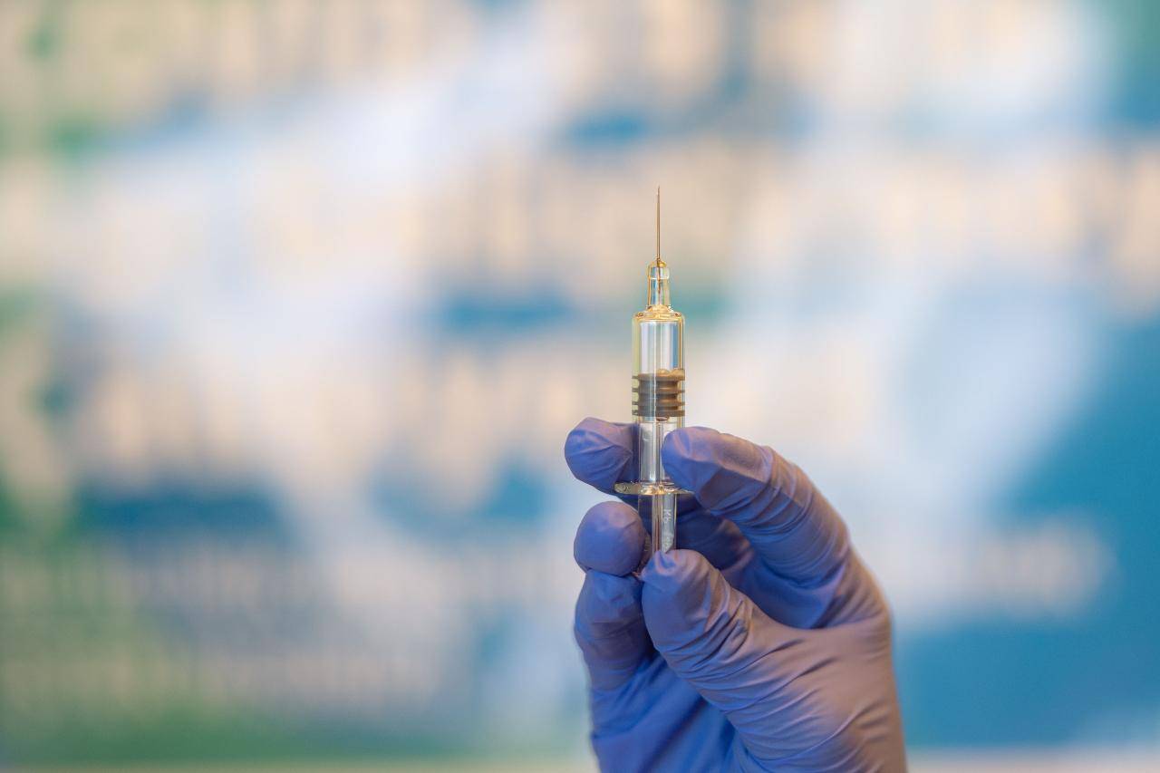 Vaccino Janssen in fase tre, i dettagli (Getty Images)