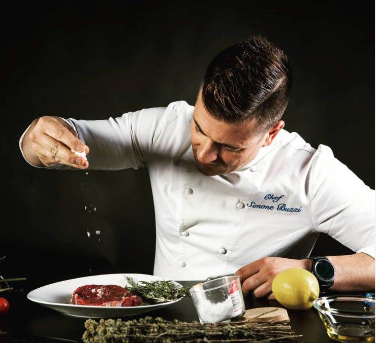 Intervista allo chef Simone Buzzi di 
