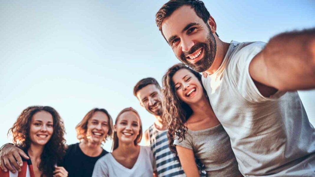 A Che Età Si Può Entrare Ad Amici