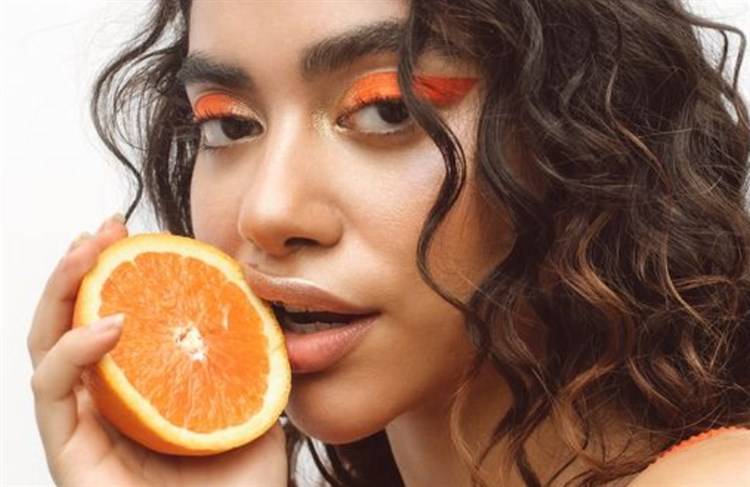 make up arancione