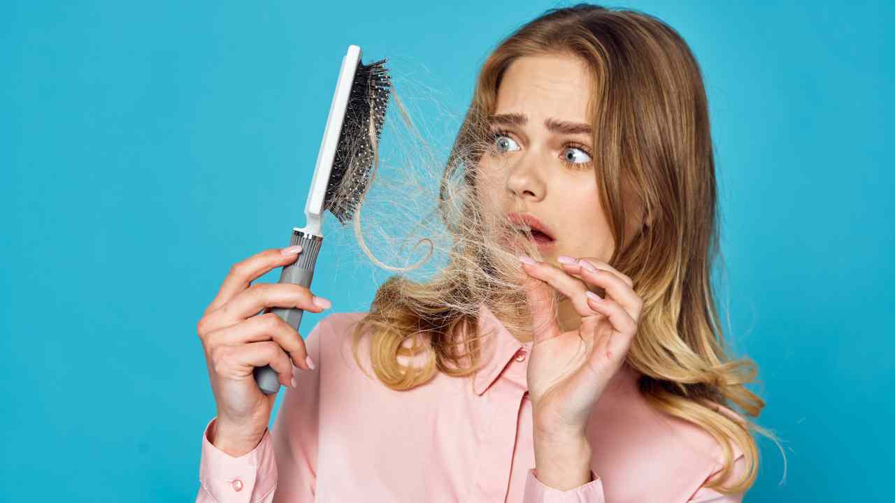 Sognare di tagliarsi i capelli: cosa significa? Hai sognato di perdere i capelli? Ecco cosa significa