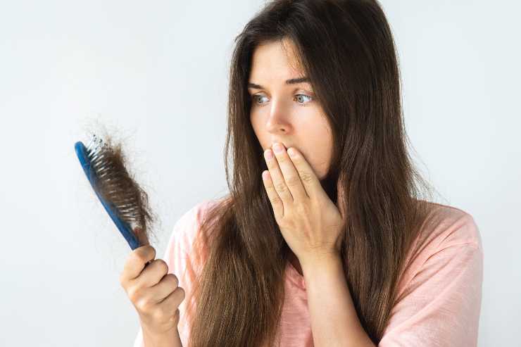 donna capelli spazzola
