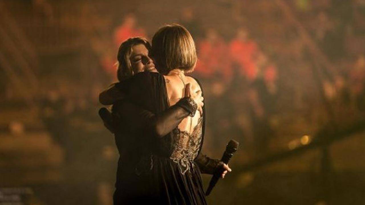 emma e alessandra sul palco