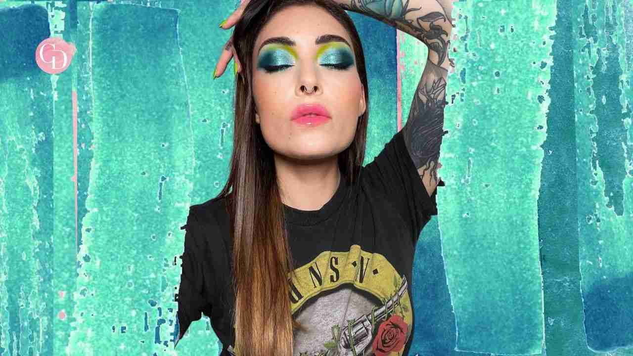 trucco occhi blu metallizzato