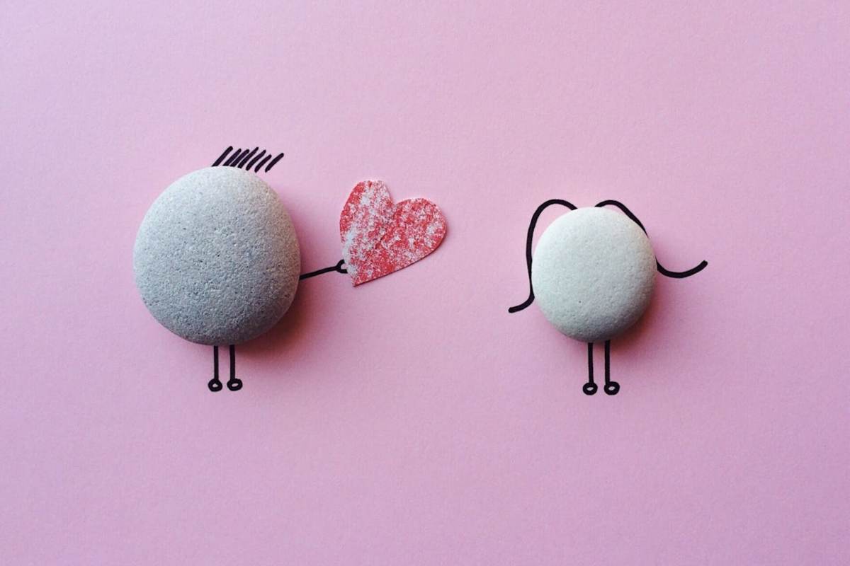 Due sassolini innamorati