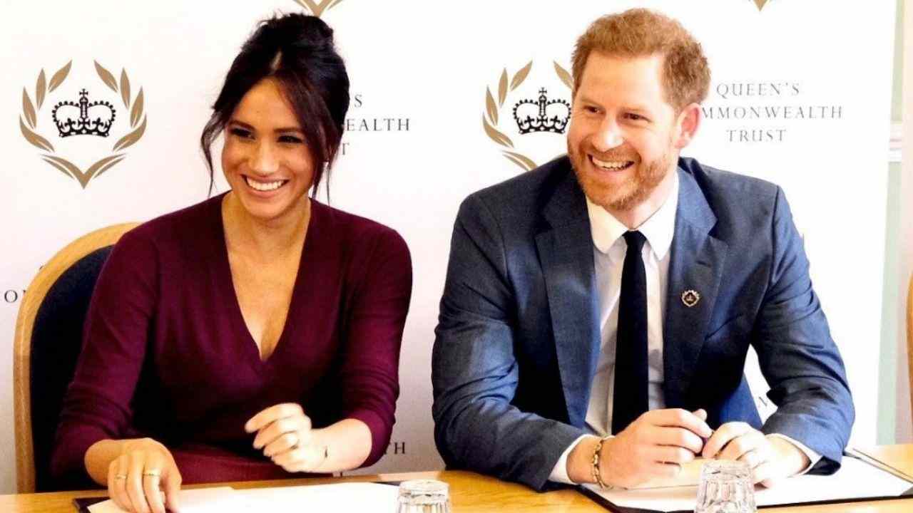 harry e meghan fanno infuriare famiglia reale
