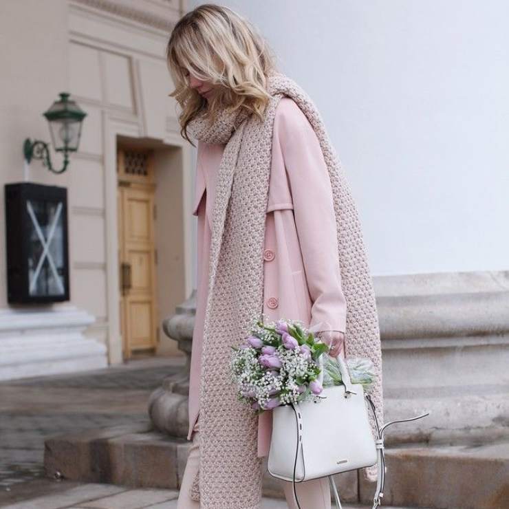 Outfit rosa autunnale.