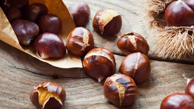 sbucciare castagne 2 minuti