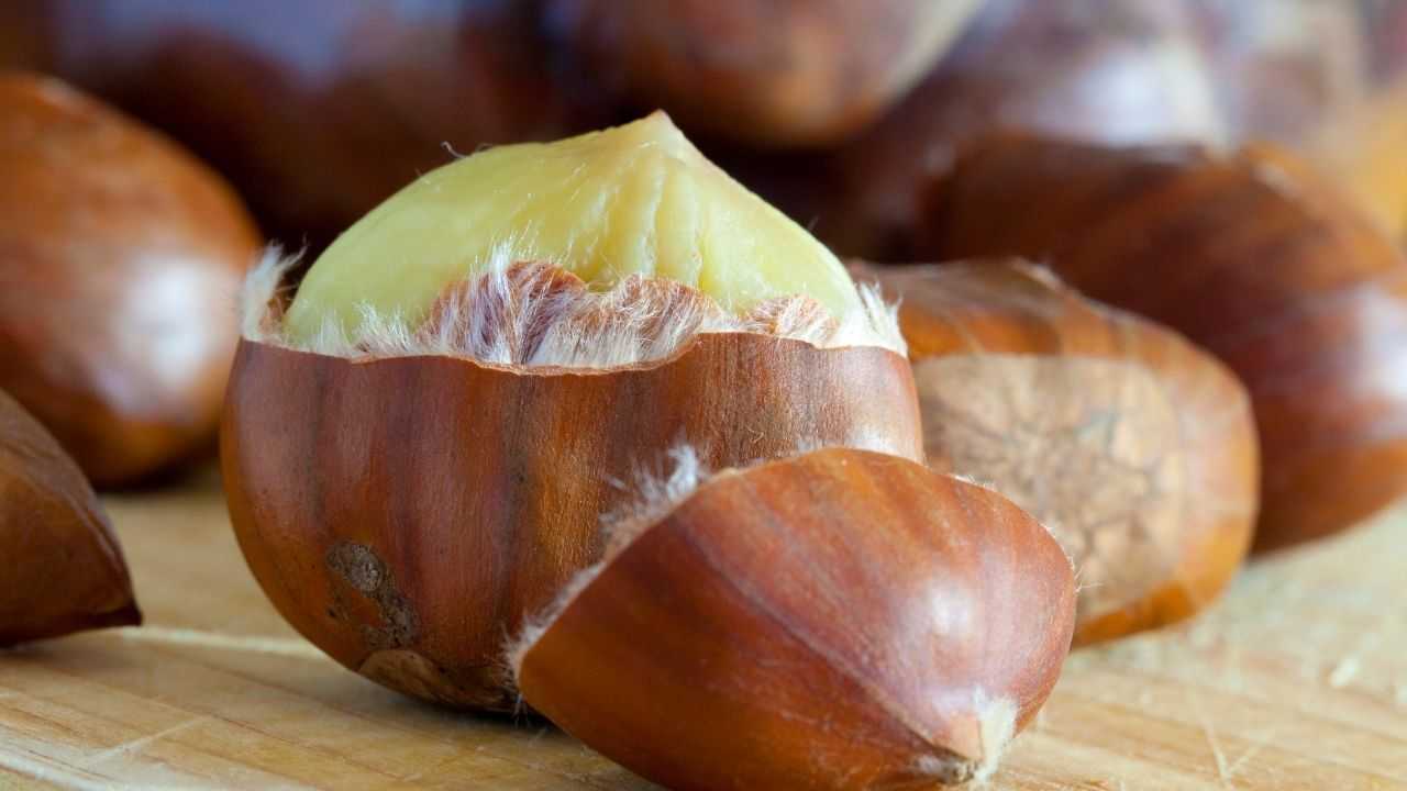 sbucciare castagne 2 minuti