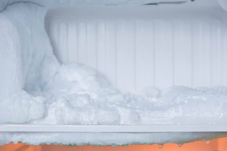 ghiaccio nel frigorifero rimedi